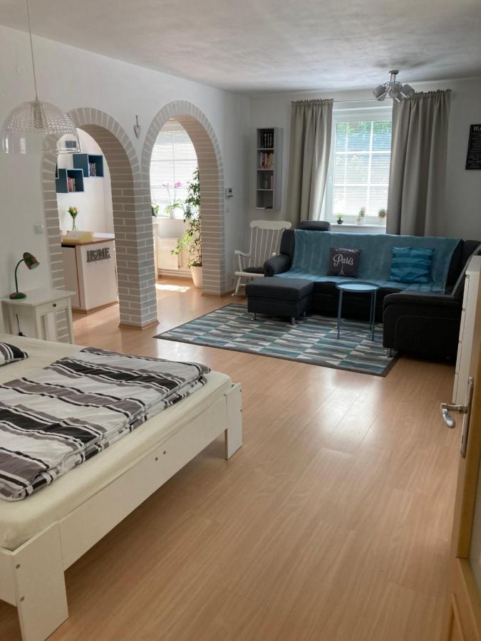 Apartmán U Papoušků Apartman Znojmo Kültér fotó